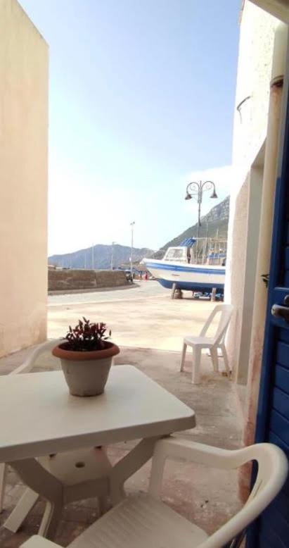 Punta San Simone Apartment Marettimo Luaran gambar